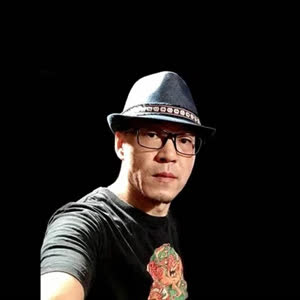 烟嗓老洪