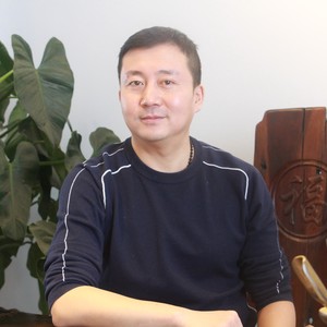 颜辉