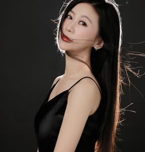 Lv燕籽姐姐