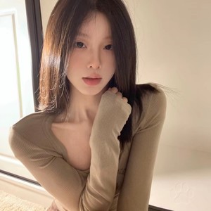 饱饱u