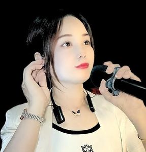 夏天莲乡歌手